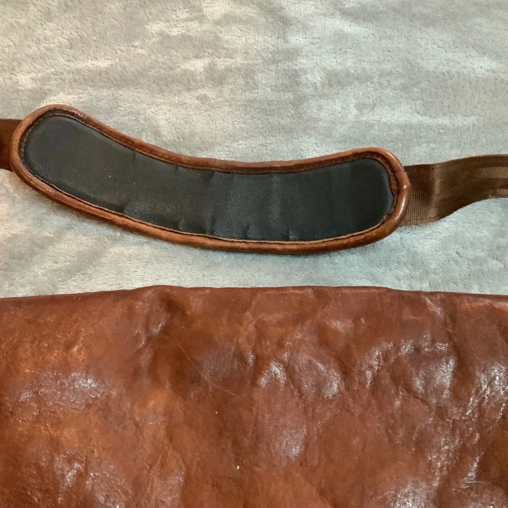 Johnston & Murphy Mens Brown Leather Messenger Bag Laptop Satchel Briefcase